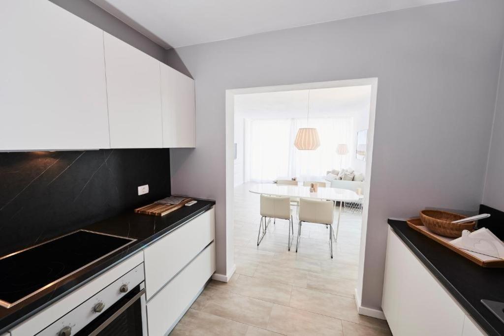 Ocean View Apartements Murine ウマグ エクステリア 写真